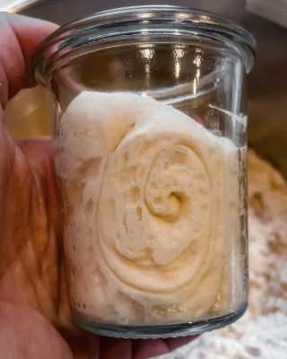 Tady se pouštím trochu na tenký led, protože jdu mluvit o něčem, o čem nevím úplně všechno, ale ptáte se, tak zkusím...